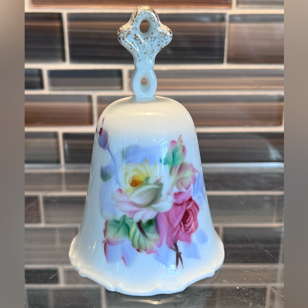 Vintage Lefteris Exclusive / Lefton China hand painted Bell 1946-1953